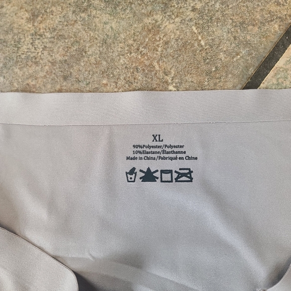 5 Pairs of NWOT Seamless Sexy Bikini Panties Cheeky Highcut Underwear - Picture 3 of 3